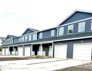 430 Felts St, Taylor, PA 18517 - photo 4