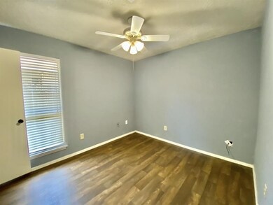 11013 Crenchrus Ct, Houston, TX 77086 - photo 4