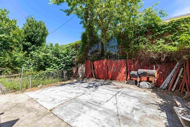 290 Claremont Ave, Jersey City, NJ 07305 - photo 3