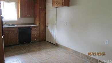 Kitchen Eating Area