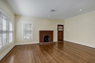 1719 Harold St, Houston, TX 77098 - photo 3