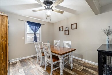 4121 E 24th St, Des Moines, IA 50317 - photo 6