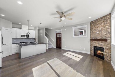 3962 SW Coyote Ave, Redmond, OR 97756 - photo 3