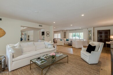 MULTIPLE SEATING AREAS