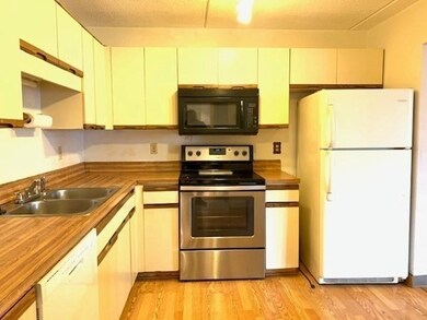 Captain Cove's Condominiums unit 514, Quincy, MA 02169 - photo 3