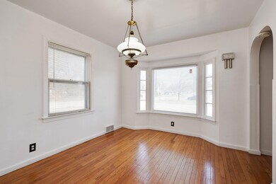 14-web-or-mls-301-w-singer-st