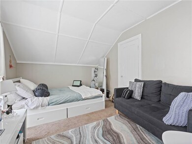 71 Washington- Upstairs Unit