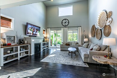 215 Gipple St NE, Orting, WA 98360 - photo 2