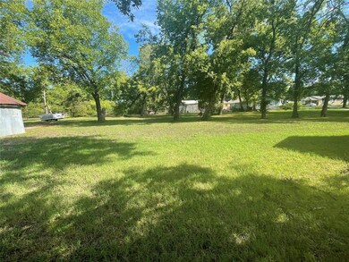 807 Evans St, Bonham, TX 75418 - photo 5