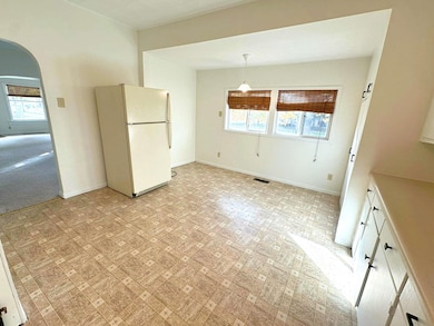 2207 16th St, Emmetsburg, IA 50536 - photo 6