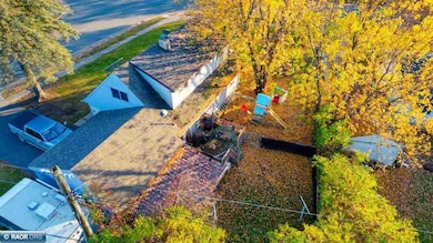 507 Hampshire Dr, Hoyt Lakes, MN 55750 - photo 3