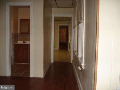 536 S 6th St, Reading, PA 19602 - photo 3