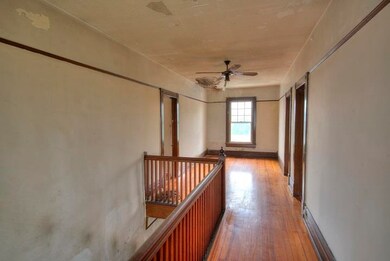 239 Stuart Ave, Stuarts Draft, VA 24477 - photo 6