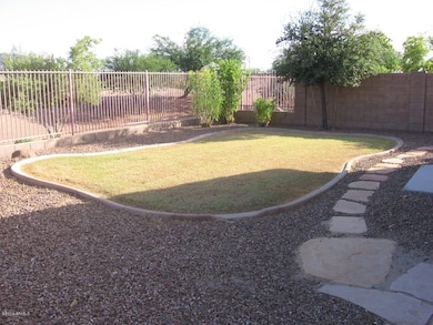Relaxing resort style back yard!!