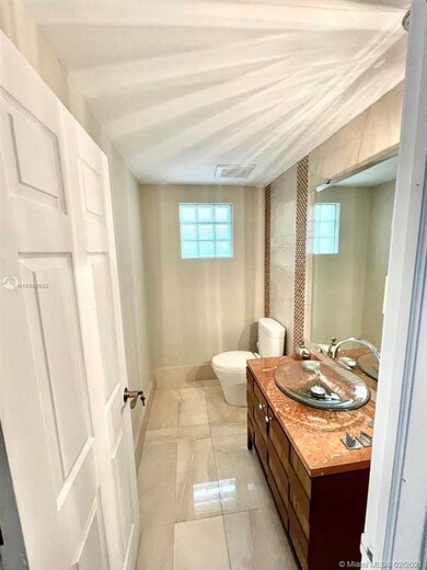 10882 NW 73rd Terrace, Doral, FL 33178 - photo 6