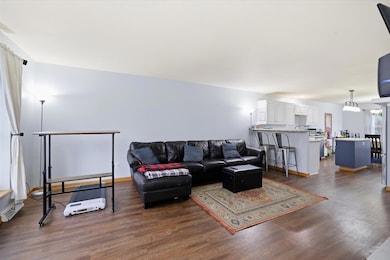 1101 Ellys Way, Slinger, WI 53086 - photo 4