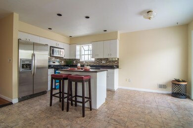467 Fanning Street-2