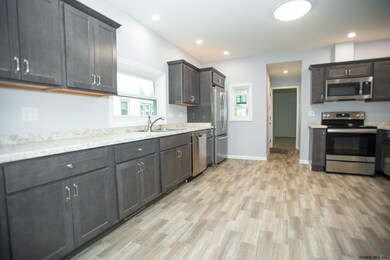 43 Chapman St, Ballston Spa, NY 12020 - photo 5