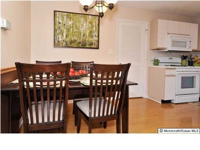 305 Prestwick Way, Edison, NJ 08820 - photo 6