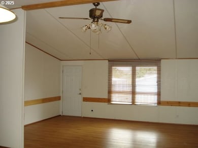 241 Twin Oaks Loop, Winston, OR 97496 - photo 3