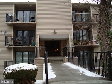 130 Duvall Ln unit 187-T-3, Gaithersburg, MD 20877 - photo 2