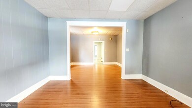 511 Locust St, Reading, PA 19604 - photo 2