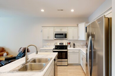 210 Stingray - Interiors - Edited_6
