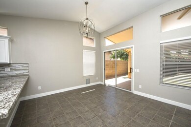 003_Dining Area