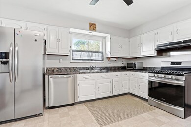 1545 Shanley Dr, Columbus, OH 43224 - photo 5