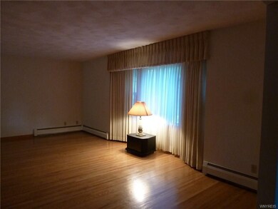 352 E Stenzil St, North Tonawanda, NY 14120 - photo 2