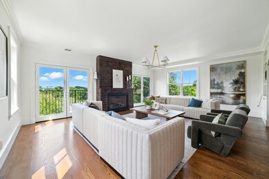 197 Winchester St unit 197, Brookline, MA 02446 - photo 5