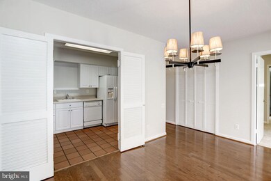 1200 23rd St NW unit 907, Washington, DC 20037 - photo 3