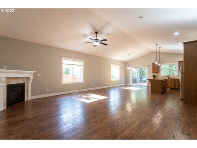 Living Room/Dining Room