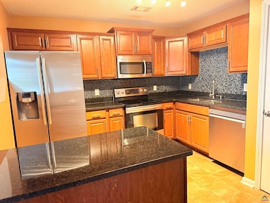 115 Pershing Place Ct, Warner Robins, GA 31088 - photo 5