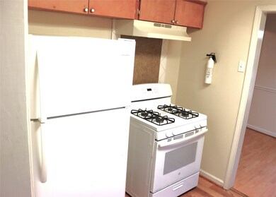 6802 Bunche Dr, Houston, TX 77091 - photo 6