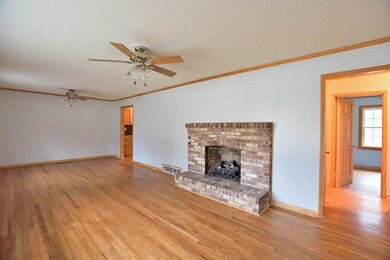 409 Holloway St, Walhalla, SC 29691 - photo 2