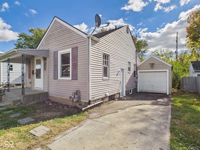 711 E 32nd St, Anderson, IN 46016 - photo 2