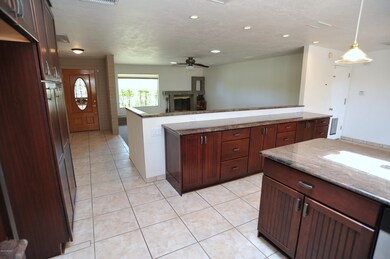 ROB_6783-001