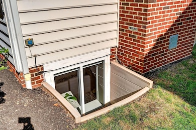 5692 Sugarwood Dr, New Albany, OH 43054 - photo 4