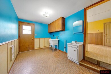 903 903 E 15th St, Glencoe, MN 55336 - photo 3