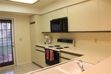 Light and bright kitchen