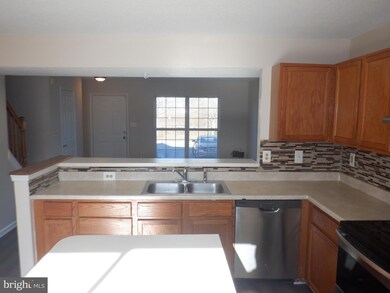 2427 Repton Ct, Windsor Mill, MD 21244 - photo 3