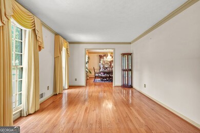 385 Dix Lee On Dr, Fairburn, GA 30213 - photo 5