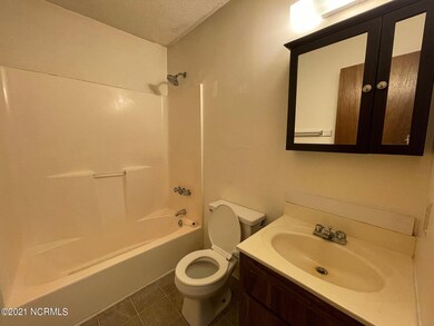 116 Stallion Dr, Jacksonville, NC 28540 - photo 4