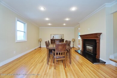 15 Butterworth Dining Room