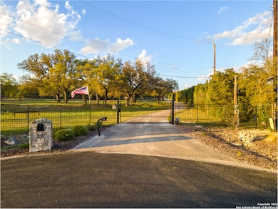 10343 Huntress Ln, San Antonio, TX 78255 - photo 3