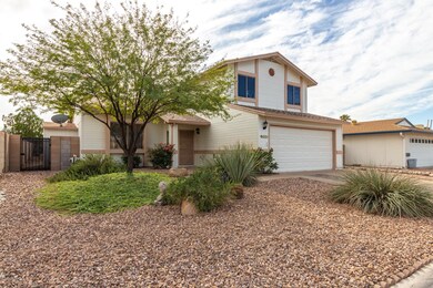 BEAUTIFUL LANDSCAPED FRONT YARD