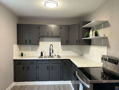 3418 SW Clare Ave, Topeka, KS 66611 - photo 3