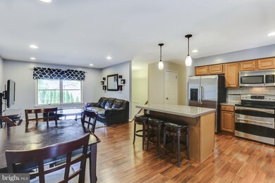 6207 Frontier Ct, Sykesville, MD 21784 - photo 3