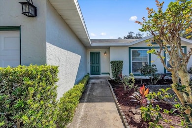 1215 Edgerton Dr, Valrico, FL 33594 - photo 6